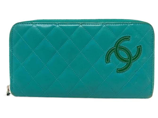 Portefeuille long en cuir vert Chanel  ref.1468653