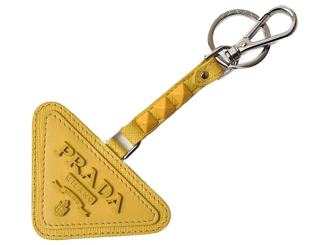 Saffiano Prada Schlüsselring Charm Gelb Leder Metall  ref.1469299