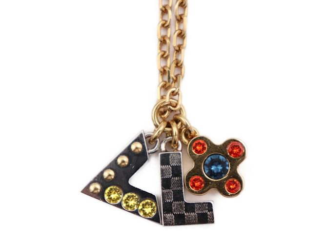 Collier Pendentif Lettres d'Amour Louis Vuitton Métal Argenté Doré  ref.1469967