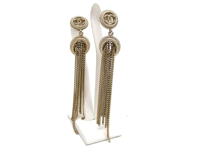 Boucles d'oreilles longues Chanel Swing Chain Coco Mark Métal Doré  ref.1471454