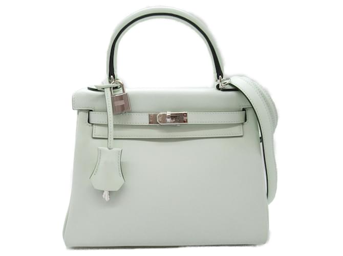 Hermès Hermes Kelly 25 Handbag in Green Pastel Leather  ref.1472052