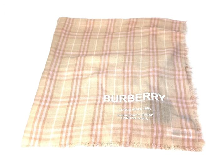 Burberry rosa Karoschal Pink