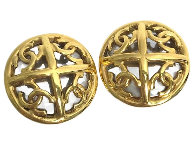 Boucles d'oreilles clips en or vintage Chanel 93P Doré  ref.1472633