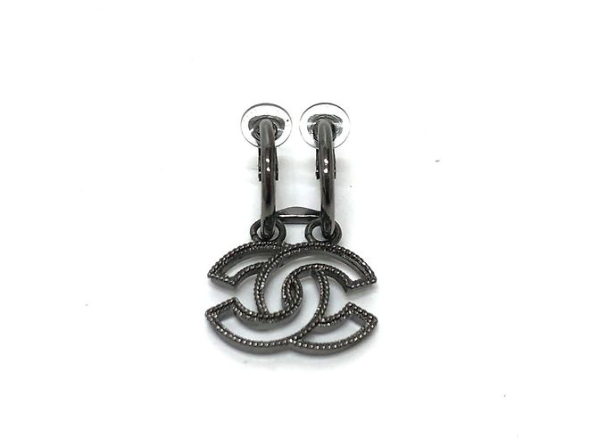 Pendientes de clip Chanel CC Mark A17S negros
