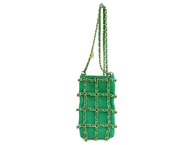 Bolsa de ombro em couro de cordeiro verde Chanel  ref.1472856