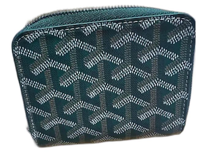 233 Small Matignon wallet by GOYARD. Green