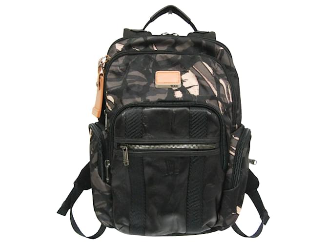 Tumi ALPHA BRAVO NELLIS Backpack Black Beige Khaki Leather Cloth ref.1479784 Joli Closet