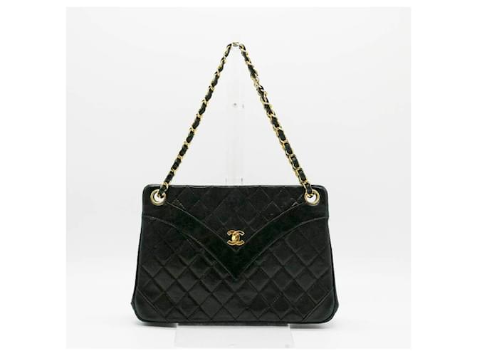 Chanel Black Lambskin Shoulder Bag Leather  ref.1482645