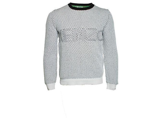 KENZO, Strickpullover in Schwarz und Weiß 