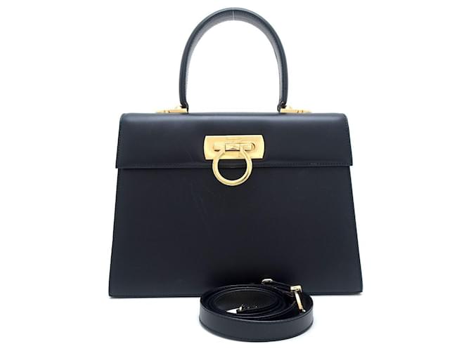 Sac à main en cuir noir Salvatore Ferragamo  ref.1483029