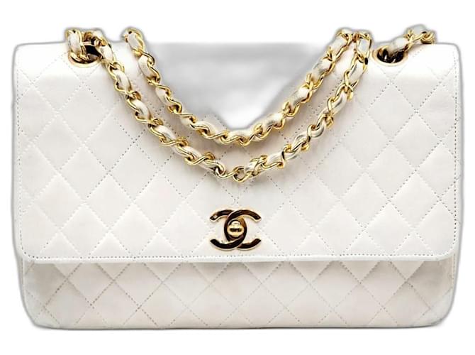 Timeless Chanel Clássico Atemporal Fecho Giratório Médio Flap Único Branco Couro  ref.1485574