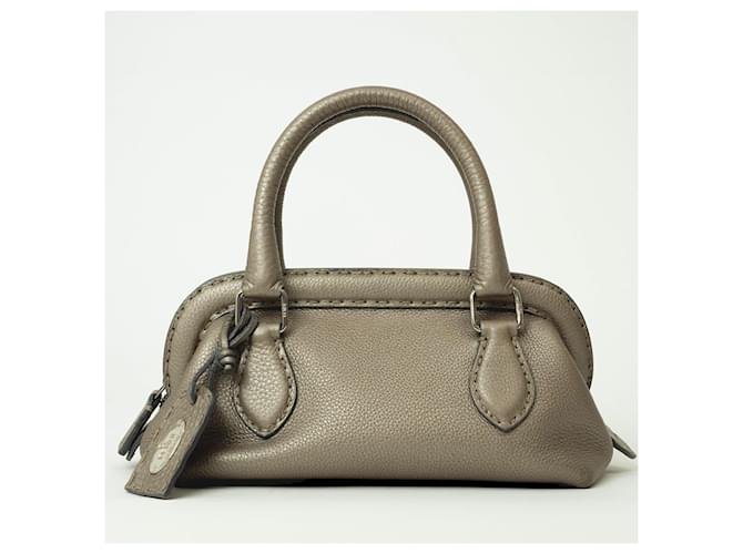 Bolsa Fendi Selleria Bege Couro  ref.1488851