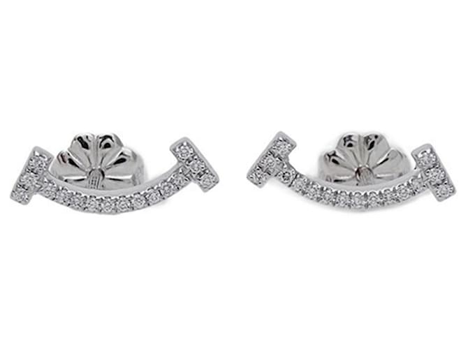 Boucles d'oreilles clous T Smile en diamant en or blanc 18K Tiffany & Co. Doré  ref.1490852