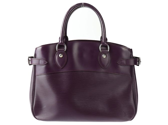 Bolso Passy PM Louis Vuitton Morado oscuro