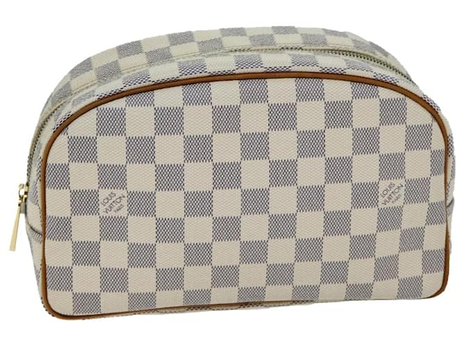 Louis Vuitton Trousse de Toilette White Cloth  ref.1495312