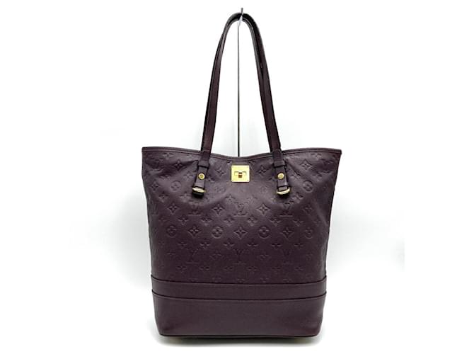 Citadines Louis Vuitton Citadine Cuir Violet  ref.1496579