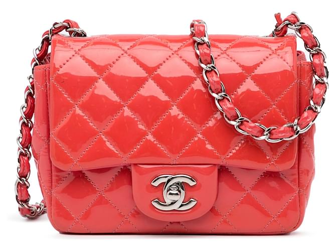 Sac à bandoulière Pink Chanel Classic en cuir verni à rabat simple Rose  ref.1498636