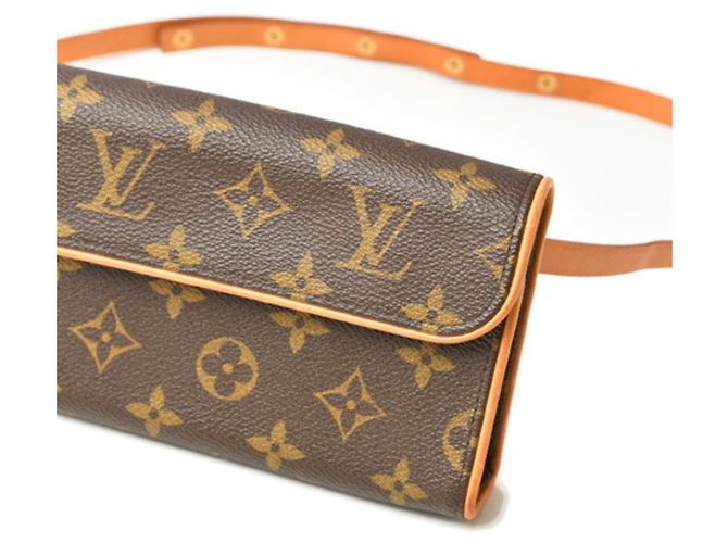 Bolsa de Ombro Monogram Louis Vuitton