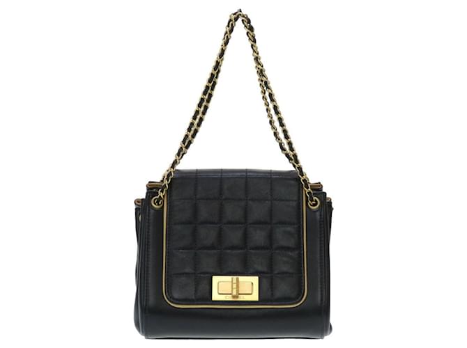 Bolsa de ombro em pele de cordeiro chocolate Chanel 2.55 Marrom Preto Couro  ref.1507006