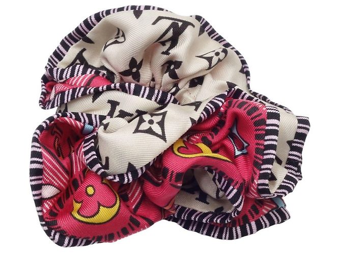 Louis Vuitton Pink and Black Scrunchie Louis Vuitton Black/Pink Silk Monogram Confidential Chouchou  main image 3