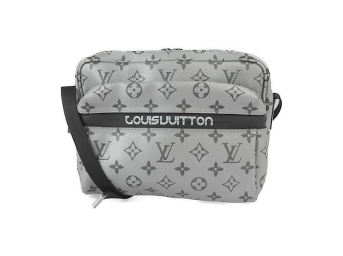 Messenger PM Schultertasche von Louis Vuitton Schwarz Monogramm Lackleder  ref.1512307