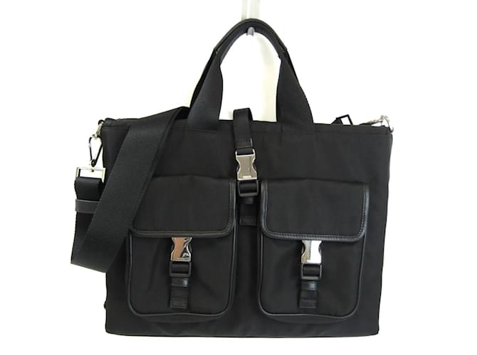 Borsa a spalla in pelle e nylon nera Prada Nero  ref.1513047