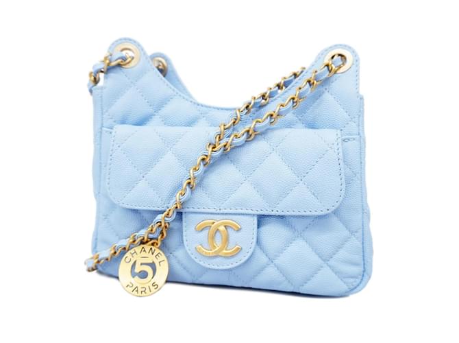 Sac à épaule Chanel Matelassé bleu clair Cuir  ref.1514039