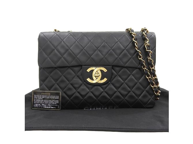 Bolsa de ombro Chanel Matelassé 34 Coco Mark com corrente Preto