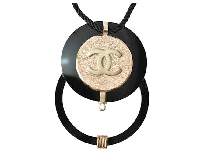 Collier ras de cou en strass noir et or Chanel Métal Plastique Doré  ref.1514816