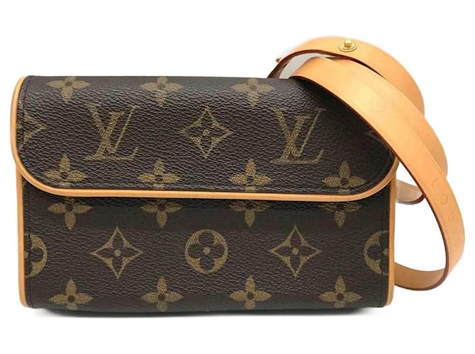 Louis Vuitton Monogram Waist Pouch Patent leather  ref.1514958