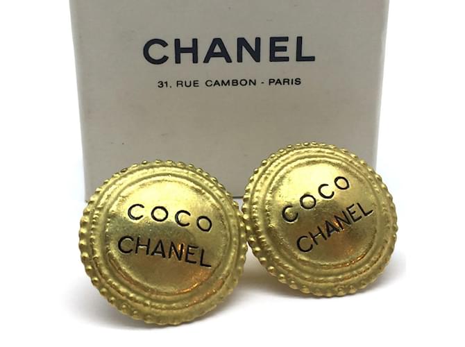 Brincos de clip Chanel dos anos 90  ref.1514968