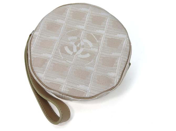 Pochette en nylon jacquard beige Chanel  ref.1515024