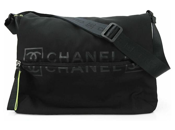 Borsa a spalla della linea sport di Chanel Nero Giallo Di gomma Nylon  ref.1515029