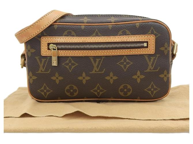 Louis Vuitton Monogram Pochette Cite Shoulder Pouch Bag Patent leather  ref.1515451