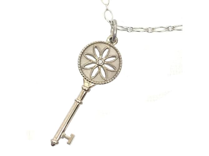 Tiffany & Co. Daisy Key Necklace Pendant Silvery Silver  ref.1515799