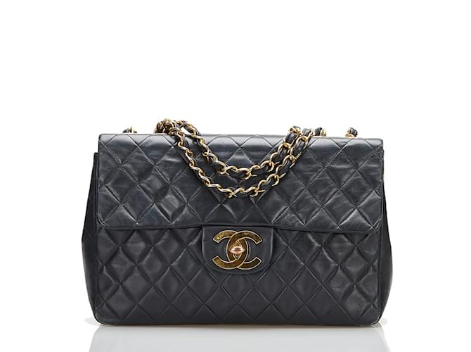 Bolsa de ombro Chanel Matelassé 34 com corrente Preto Dourado  ref.1516632