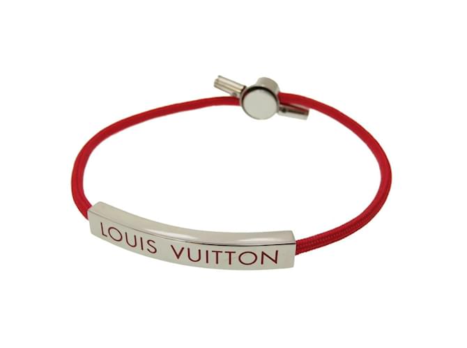 Bracelet charm Louis Vuitton Métal Nylon Rouge  ref.1516789