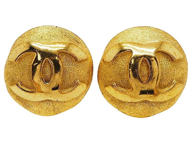Orecchini Chanel Coco in metallo dorato D'oro
