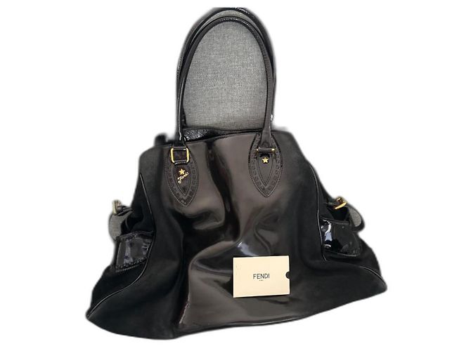 Bolso Fendi de charol negro