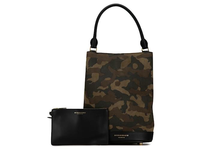 Bolsa de mão camuflada da coleção Burberry Prorsum Preto Verde Caqui Suécia Couro  ref.1519863