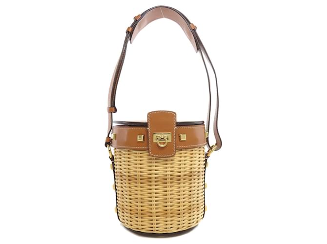 Salvatore Ferragamo Brown Raffia Shoulder Bag  ref.1519889