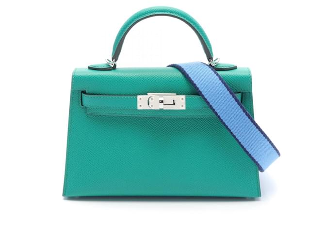 Hermès Hermes Kelly 2 De Handbag in Green Leather  ref.1523745