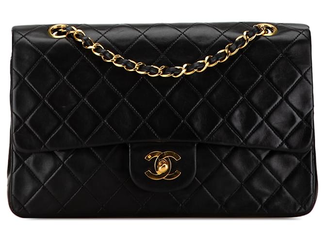 Chanel Noir Moyen Classique en Agneau Double Rabat Cuir  ref.1523893