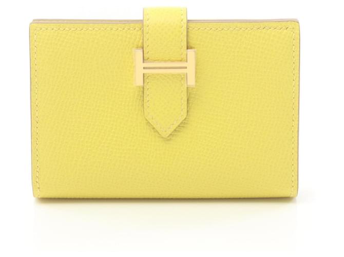 Hermès Porta-cartões de visita Hermes Bearn Lime Amarelo Couro  ref.1524394