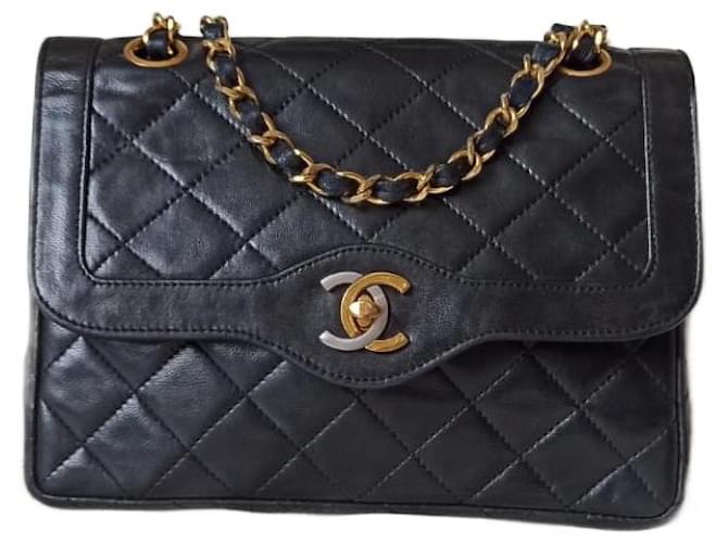 Chanel Sacs à main Cuir Noir  ref.1526033