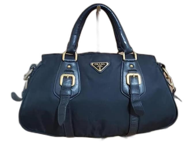 Tote Sac à main convertible Prada en tessuto et cuir Nylon Noir  ref.1526129