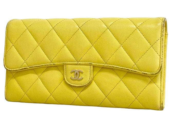 Classique Chanel Matelassé Cuir Jaune  ref.1528030