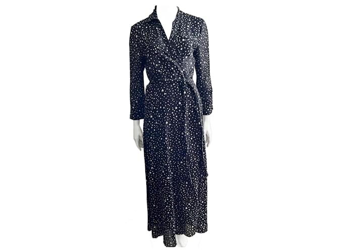 Diane Von Furstenberg Vestido envolvente maxi de mezcla de seda DvF con cuello y patrón de estrellas Negro Blanco Algodón  ref.1529522