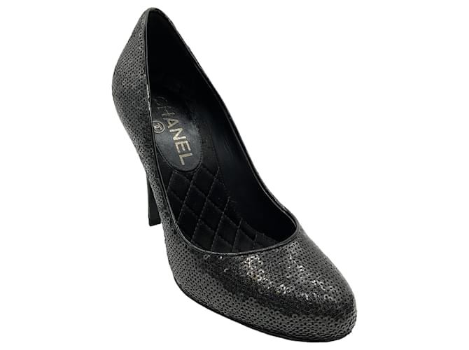 Chanel Black Sequined Pumps With Logo Heel Leather  ref.1533582