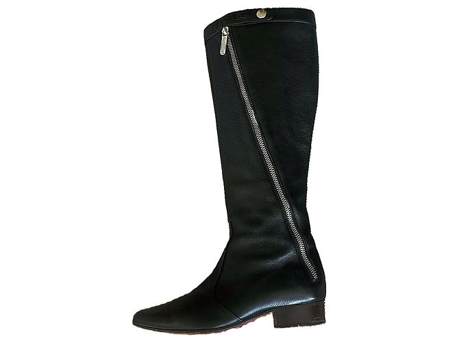 Botas Chanel de piel negra Negro